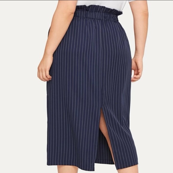 Paperbag Waist Pinstripe - Picture 5 of 5